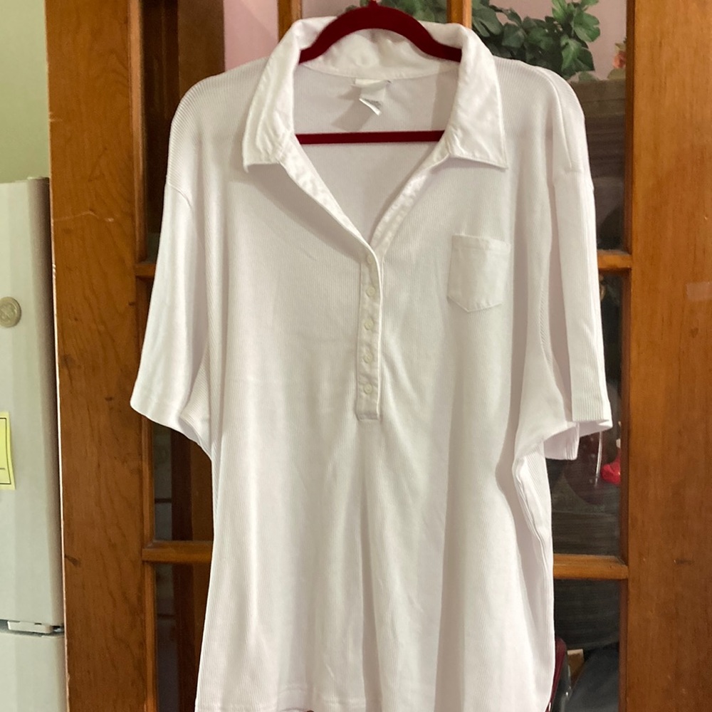 Collared white shirt size 26/28